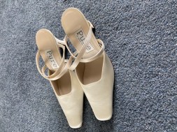 Ivory satin wedding shoe size 3.5
